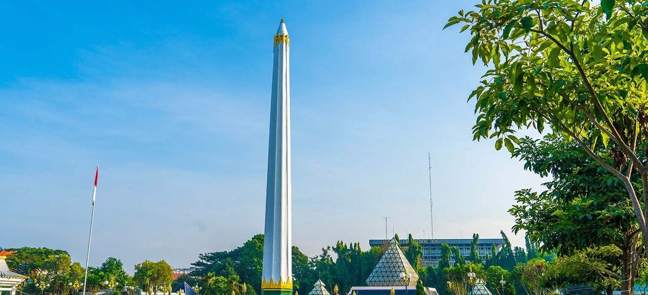 Rental Mobil Dengan Driver di Surabaya