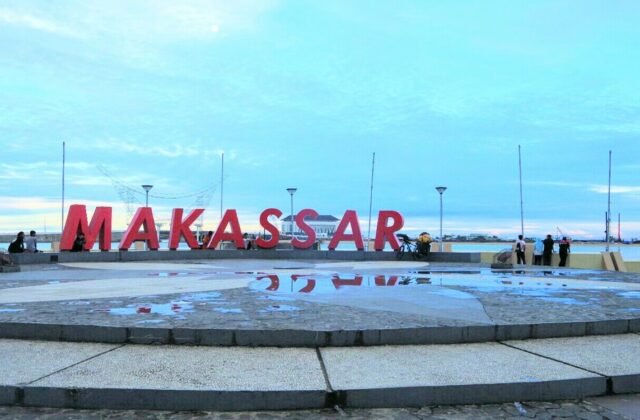 Ikon kota Makassar