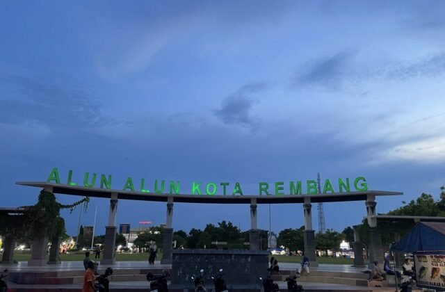 Ikon kota Rembang